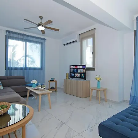 Levandini * Protaras